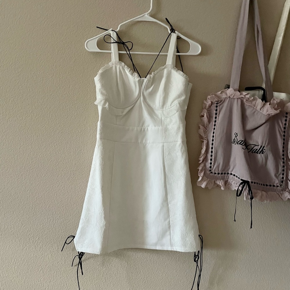 EUC Japanese fashion brand Melt the Lady white lace bustier corset mini dress